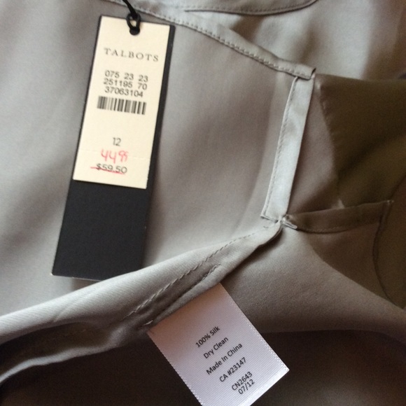 Talbots ⭐️ silk tank ⭐️ gray ⭐️ NWT - Picture 3 of 4
